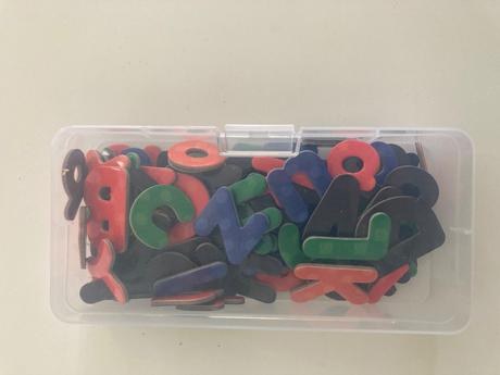 Magneticke pismenka,