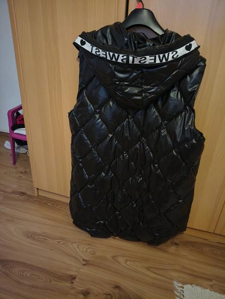 Predám novú vestu čiernu, xxl