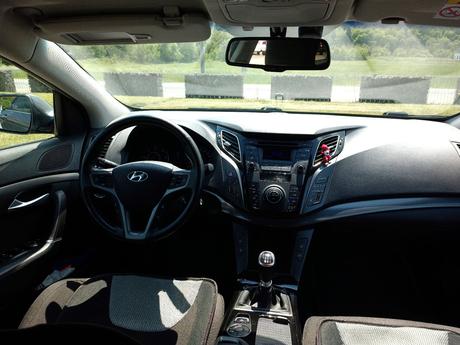 Predám hyundai i40, hyundai