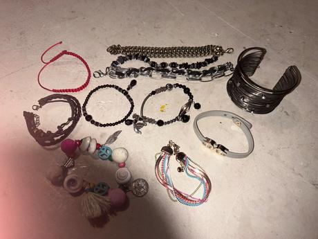 Retiazky,naramky,nausnice,prstene, 
