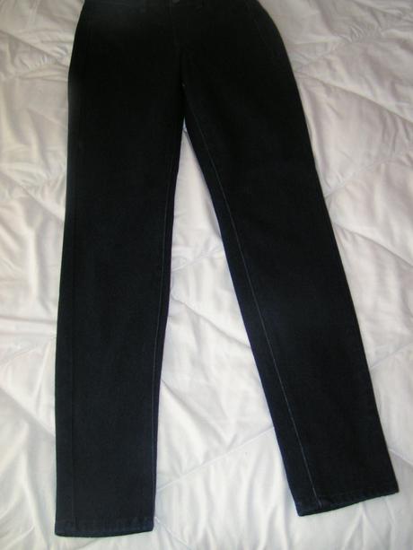 Džegíny uni qlo, 152