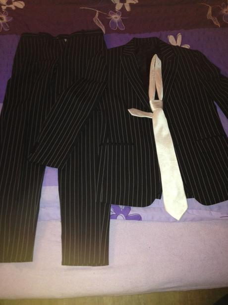 Chlapčenský oblek, 40