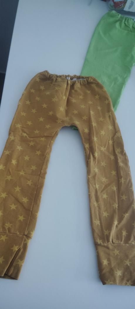 Tepláky do škôlky, 110