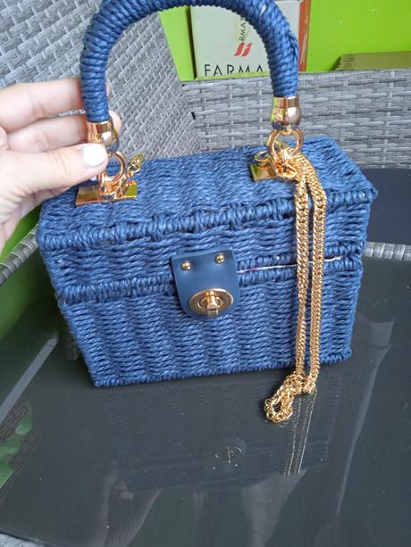 Slamena kabelka gulia,