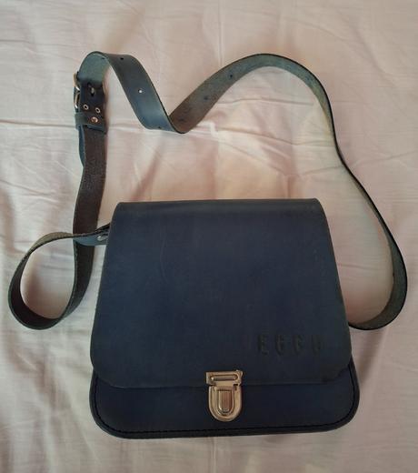 Kožená kabelka eggo,