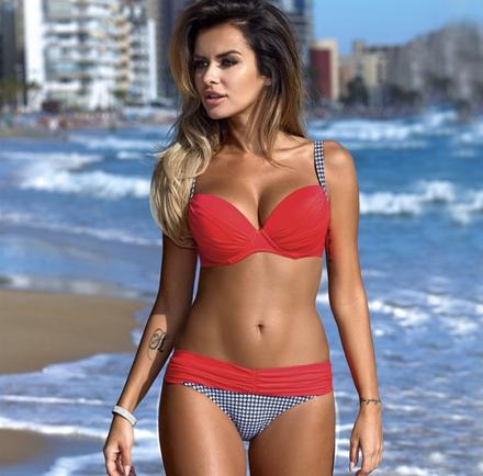 Zaujímavé dámske plavky, s