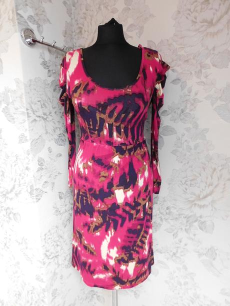 Kvalitne velmi pekne šaty, 36 / s