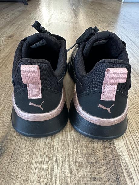 Ľahučké tenisky, puma,38