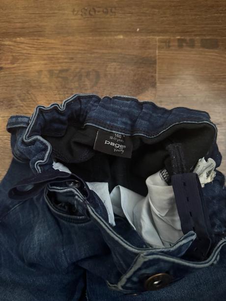 Tmavomodré elastické rifle 10-11y, takko,140