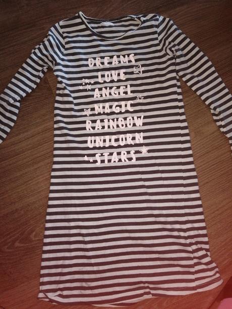 Dievčenská nočná košeľa, 146