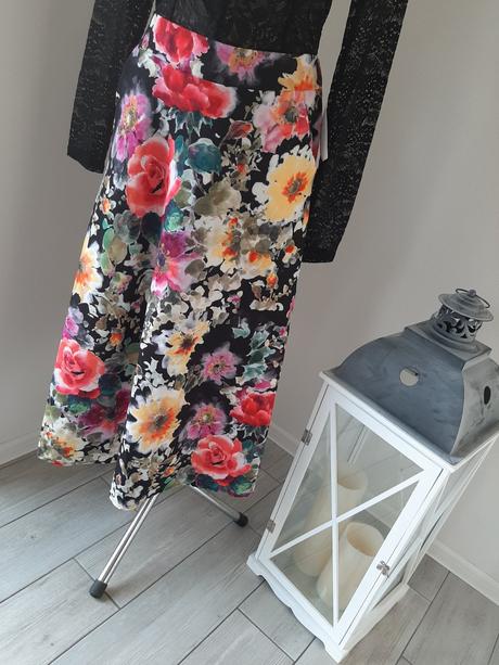 Dámska spoločenská sukňa, 36 - xl