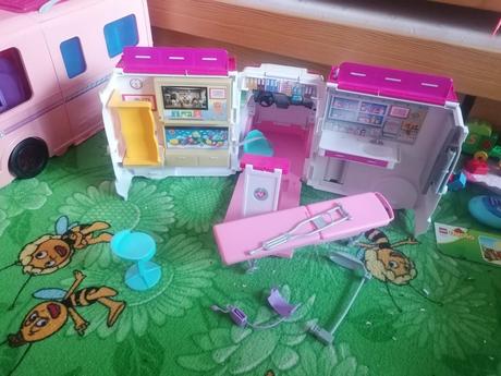 Barbie sanitka, 