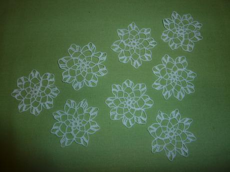 Háčkované snehové vločky, 