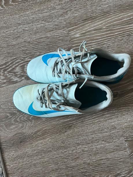 Tarfy, nike,40