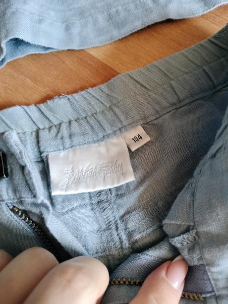 Bledomodrá dievčenská súprava, 104