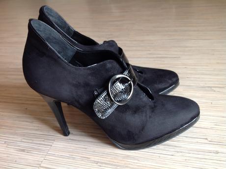 Lodičky s brusenej kože carvela, 40