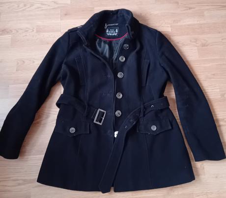 Čierny kabát, yessica,42