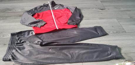 Sportova suprava, nike,122