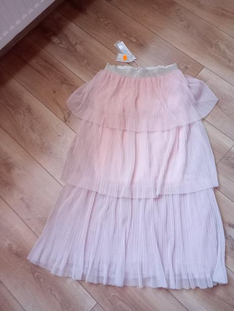 Značková krásna sukňa, xs