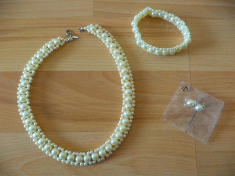 Perlový set náhrdelník + náramok + náušnice, avon