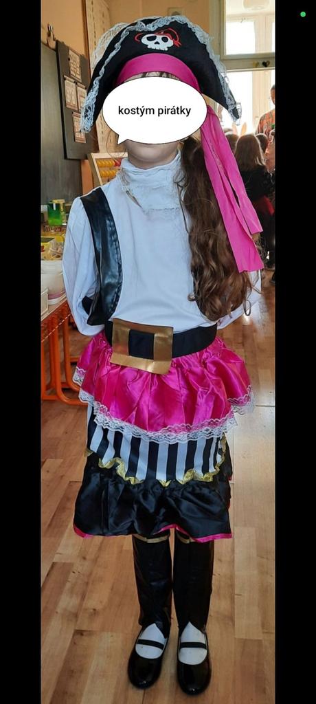 Kostým na karneval pirátka, 