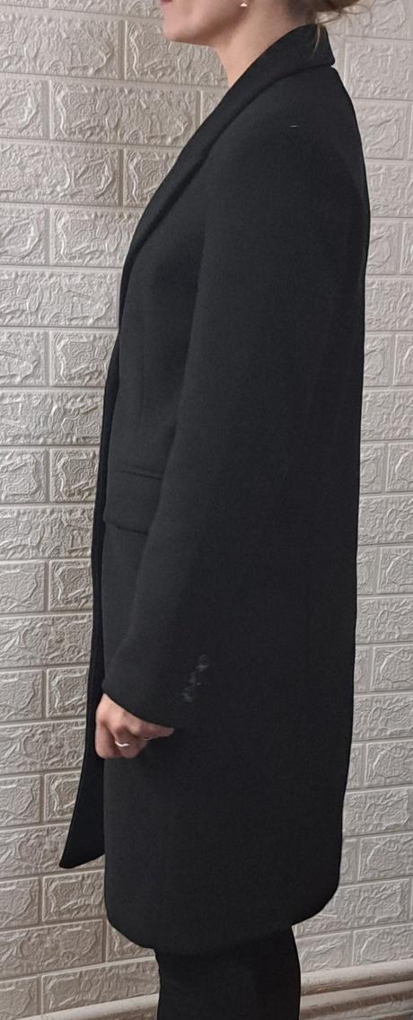 Čierný kabát, amisu,s