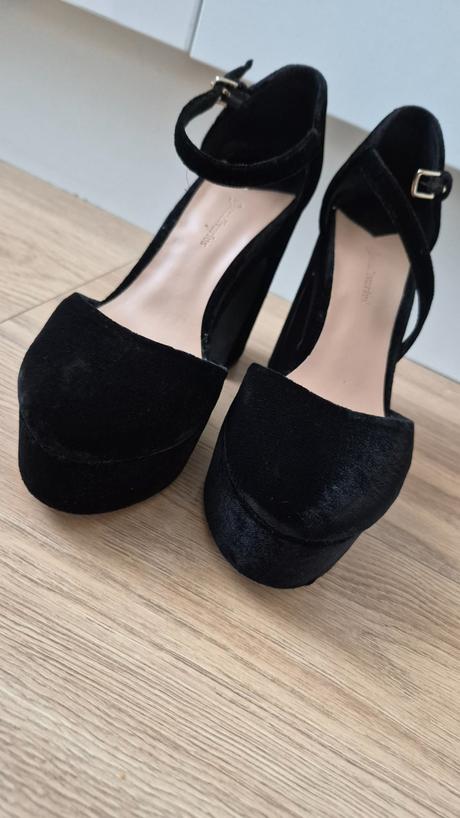 Sandále 37, stradivarius,37