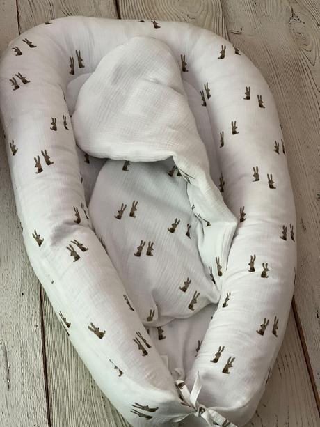 Mušelínové hniezdo kojkoj - zajačikovia, šírka (cm): 55,dĺžka (cm): 90