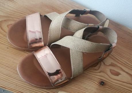 Pekne dievcenske sandalky vel 36, 36