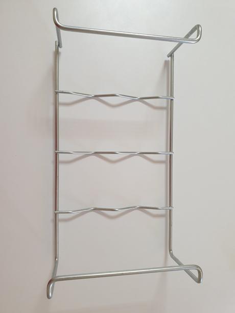 Stojan do chladničky,