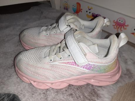 Svetielkukúce tenisky, sprandi,31