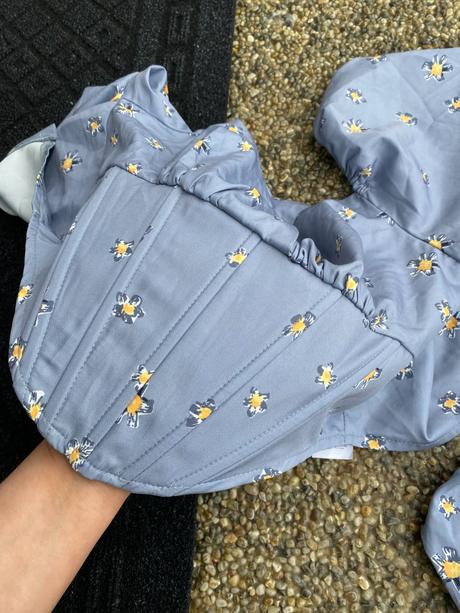 Korzetový top s nariasenými rukávmi, s