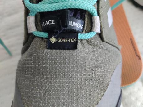 Trekové topánky, adidas,32