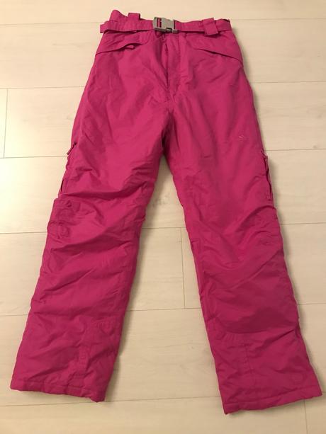Kvalitne lyžiarske nohavice zn. trespass, 146