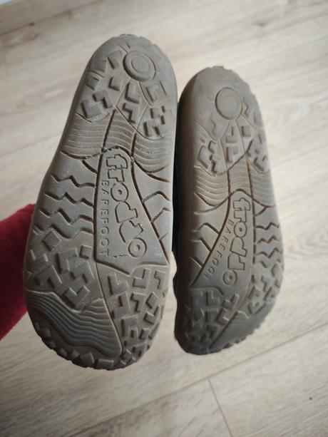 Zimne froddo barefoot 34, froddo,34