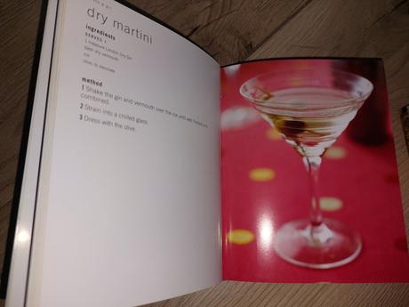 Anglicke knizky everyday cocktails, desserts, chic,