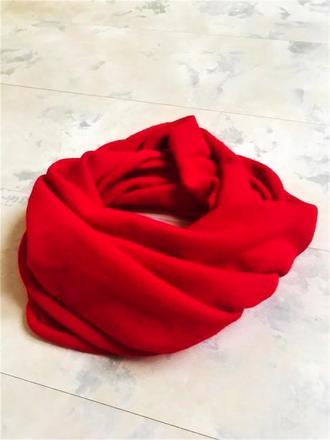 Kukla / mohutný šál,