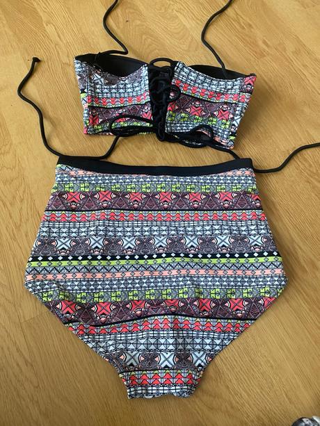 Plavky 70b, new look,34