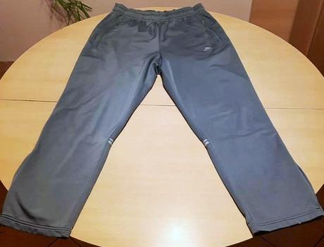 Predám športové nohavice nike veľ. m-l, nike,m