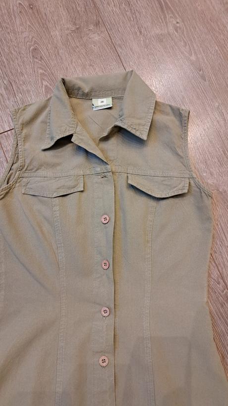 Khaki šaty, 36