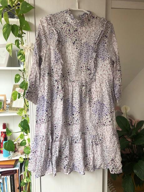 Jarné šaty kvetinkové/ jarné biele šaty kvetinkové, h&m,xs