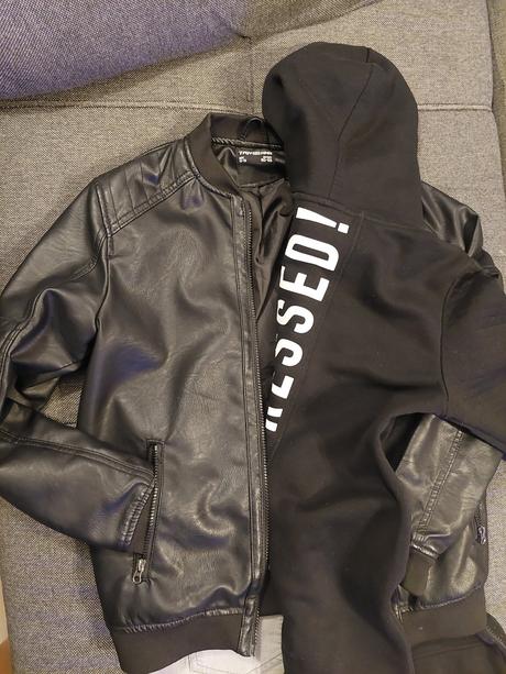 Mikina, chapter young,164