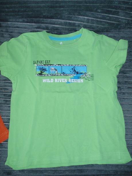 Tričká 3x - cena spolu, lupilu,110