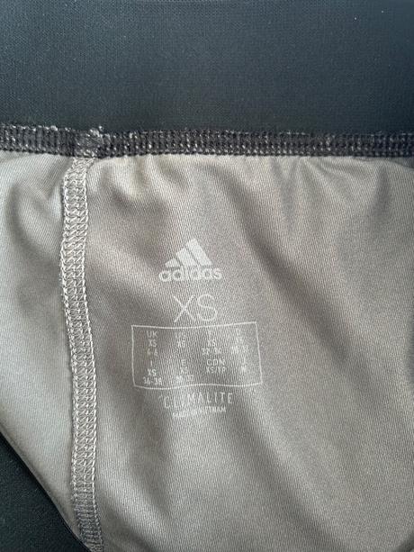 Šortky adidas, xs