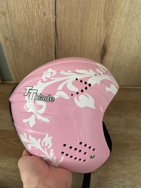 Lyžiarska prilba a okuliare v.s, s