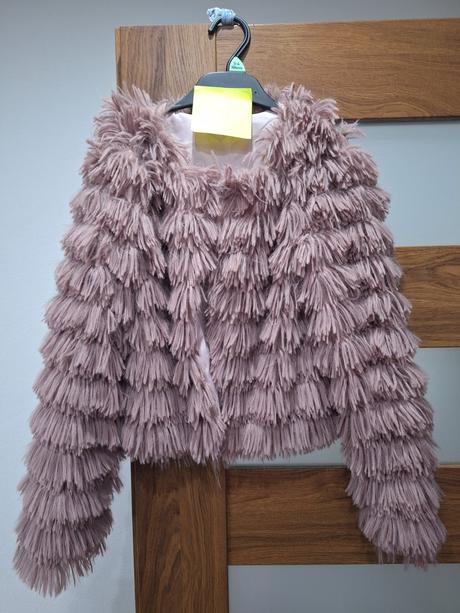 Kozustek bolerko, 140