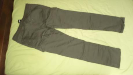 Nove cargo nohavice livergy, m