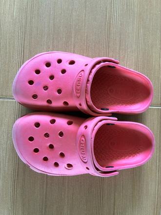 Sandale typu crocs, 31