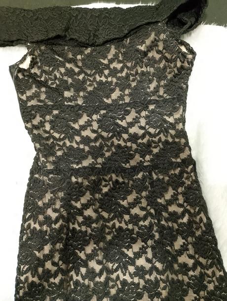 Elegantné šaty, nekrcive, s