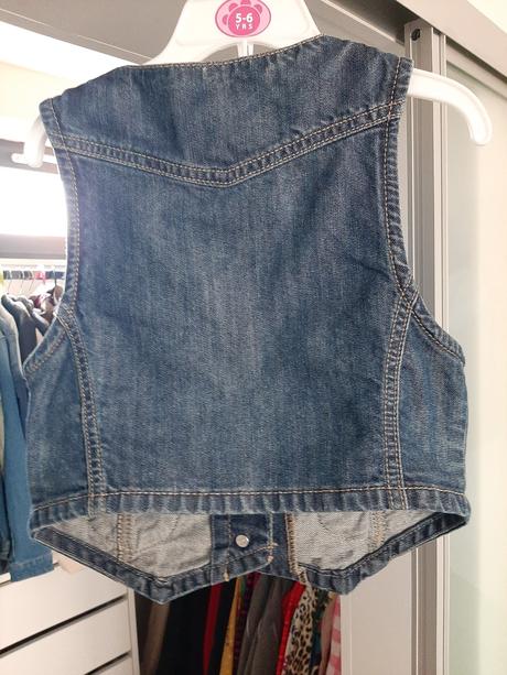 Veľmi pekná rifľová vestička next na 6-8r., next,128